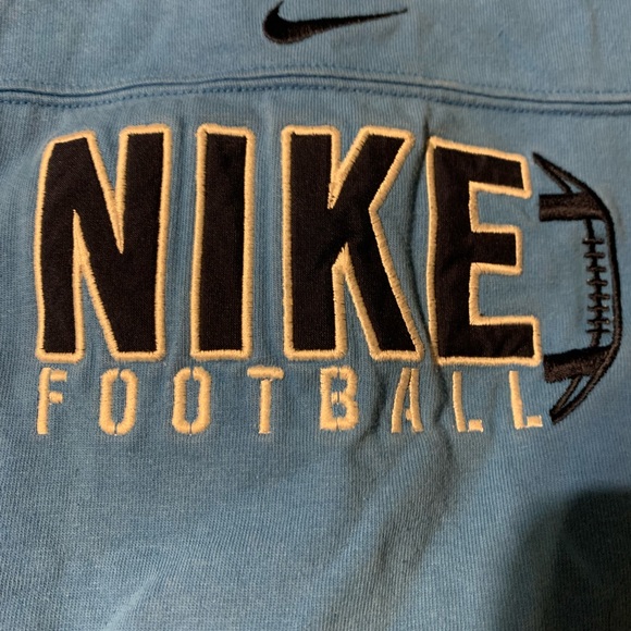 Nike light blue Long sleeve shirt. - Picture 3 of 6